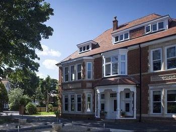 Chalfield Manor Boutique Hotel Bournemouth Bagian luar foto