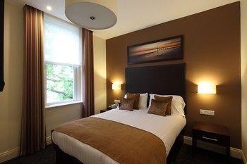 Chalfield Manor Boutique Hotel Bournemouth Bagian luar foto